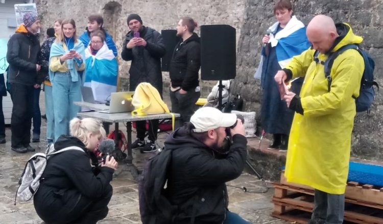 Rusi që dogji pasaportën flet për të ardhmen e tij