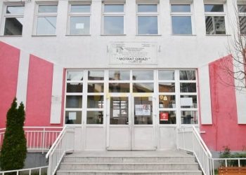 Plagosje me thikë në shkollën publike, del vendimi i prokurorit