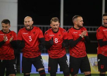 Minifutboll/ Kombëtarja ndalet në barazim por ruan kreun e grupit