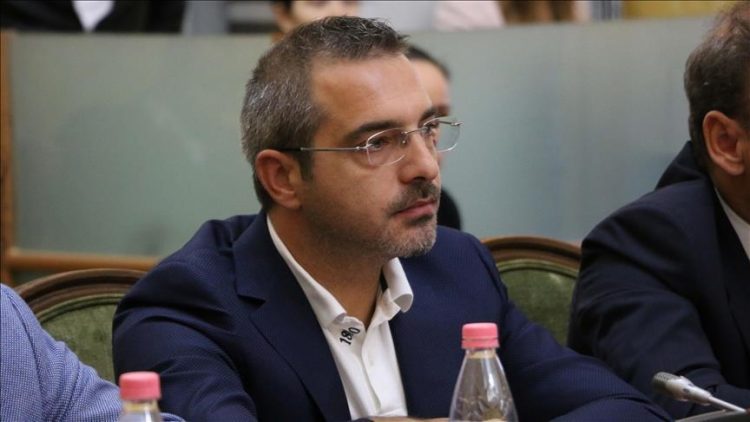 Tahiri merr leje për t’i dhënë lamtumirën e fundit babait të tij