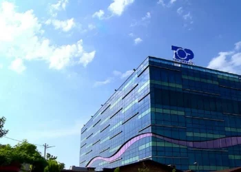 Zia hipokrite për Top Channel dhe hipokrizia që harron Ramën dhe pikas Berishën