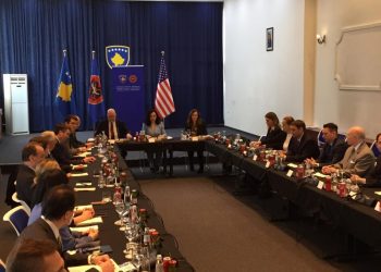 Vjosa Osmani takim me delegacionin e bizneseve amerikane