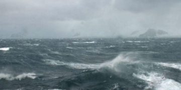 Përkeqësim i motit, pezullohet lundrimi i mjeteve të vogla në Vlorë