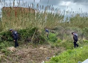 Sulmi ndaj Top Channel, policia kërkon armë në Vlorë