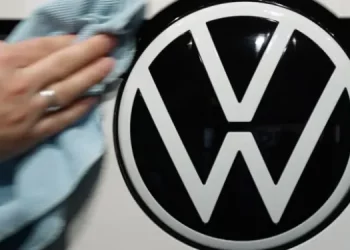 Gjigandi i makinave paralajmëron investime në miniera