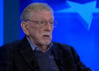 Ish-ambasadori kritikon Kurtin: Është gabim i madh nëse ai…