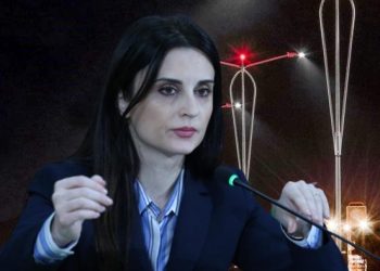 Sako i jep 85 milionë lekë Mehmet Caushajt për dritat e një rruge