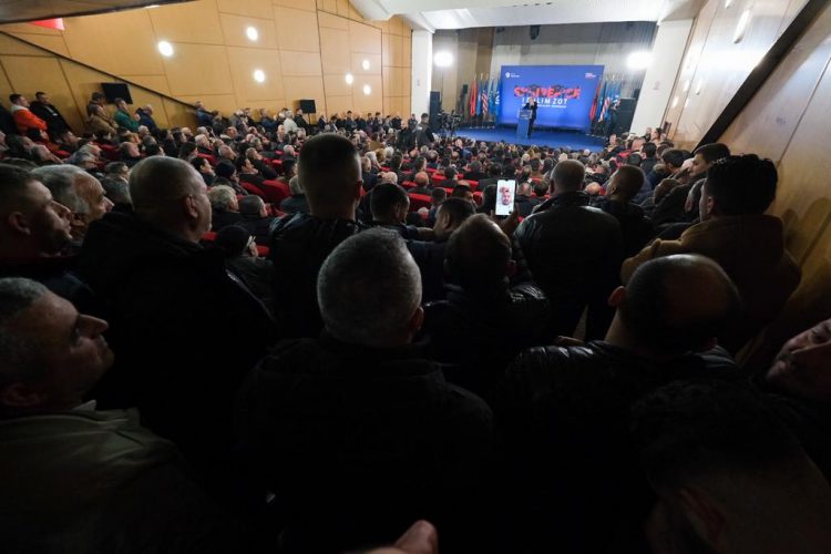 Berisha prezanton kandidatin e radhës: Zgjedhjet për fatin e vendit