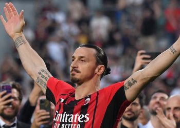 Nuk dorëzohet Zlatan, mund të luajë vitin tjetër te skuadra e mikut të tij