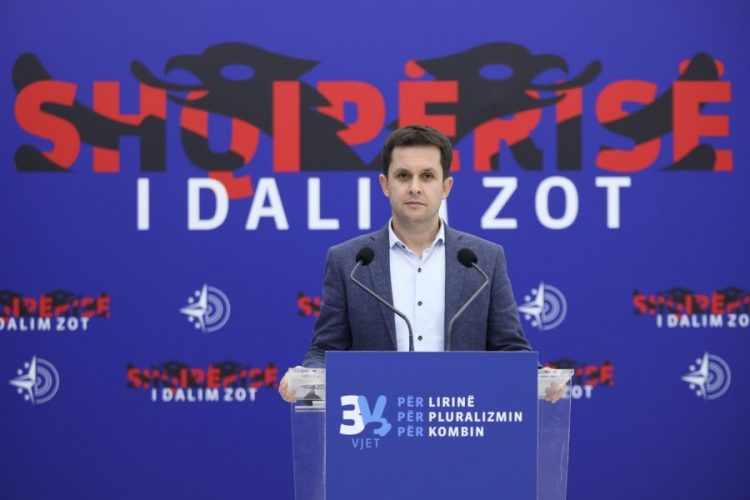 ‘Do rrisim pagat e mjekëve’, reagon Alimehmeti: Premtim bosh