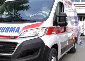 U hodh nga dritarja e spitalit të Gramshit, policia jep detaje