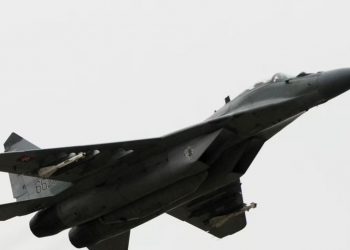 Ky shtet europian i çon avionë luftarakë Ukrainës