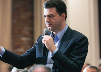 Dha dorëheqjen para 1 viti, rishfaqet Basha si kreu i PD-së