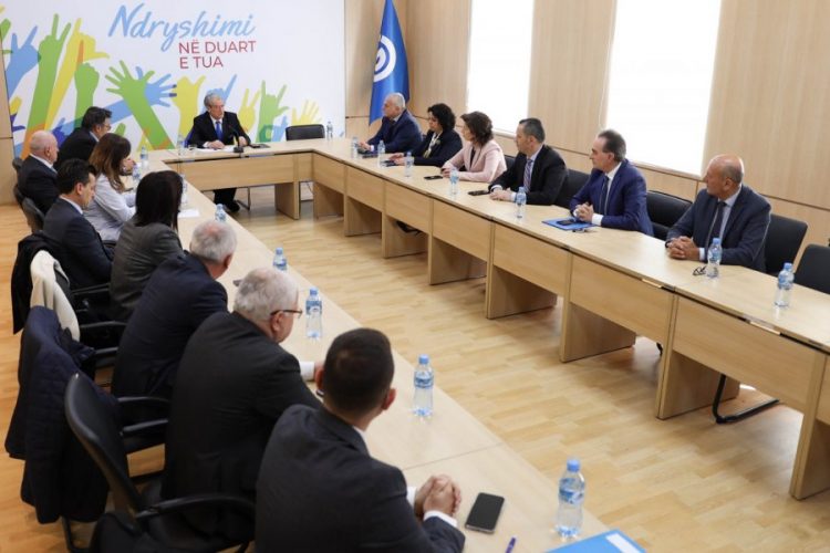 Berisha: Gjici prishi përmendoren e viktimave të gjenocidit serb