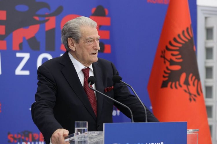 Berisha: Vuçiç është gjenerator i tensioneve në rajon