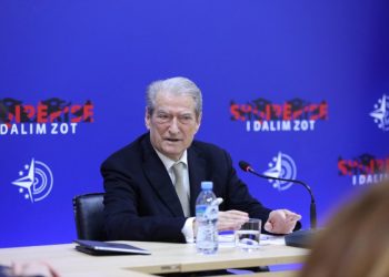 Berisha sfidon Ramën: Bëhu burrë dhe firmose po ta mban…