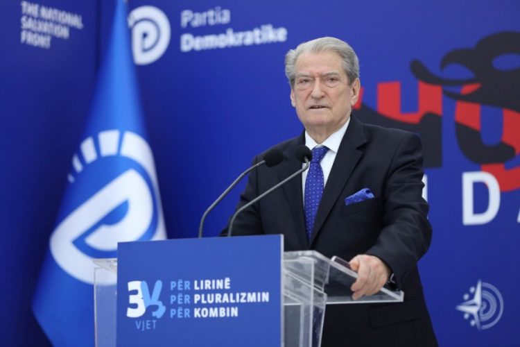 Berisha apel administratës: Mos u bëni pjesë e krimit elektoral