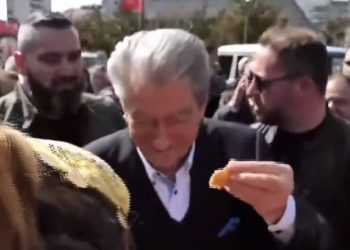 Berisha provon ballokumen e Elbasanit: Hirushja e festave tona