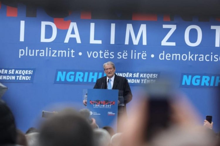 Berisha i bën thirrje edhe socialistëve: Bashkohuni me ne