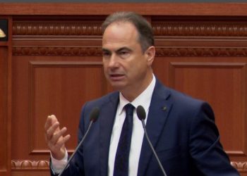 Rama braktisi Kuvendin, opozita kërkon ndërprerjen e seancës