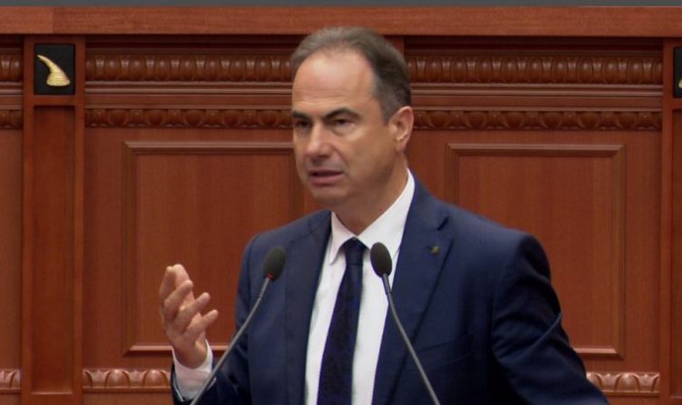 Rama braktisi Kuvendin, opozita kërkon ndërprerjen e seancës