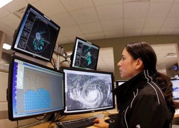 Anglia ngre alarmin, vendi përballet me borë dhe ngrica