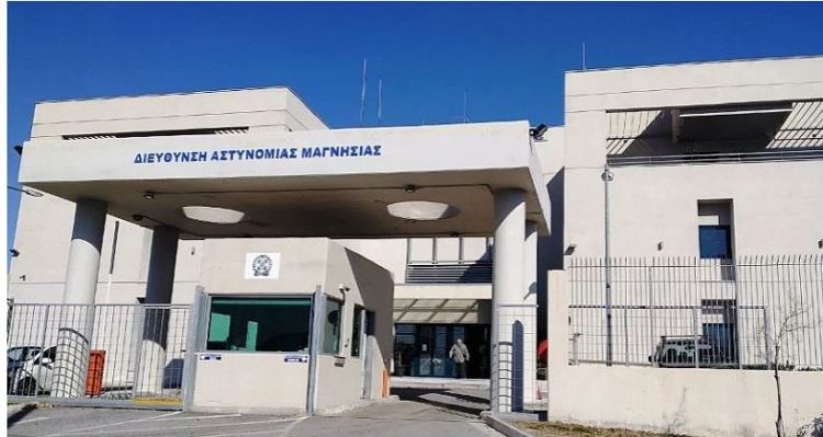 Shqiptari arratiset nga burgu grek