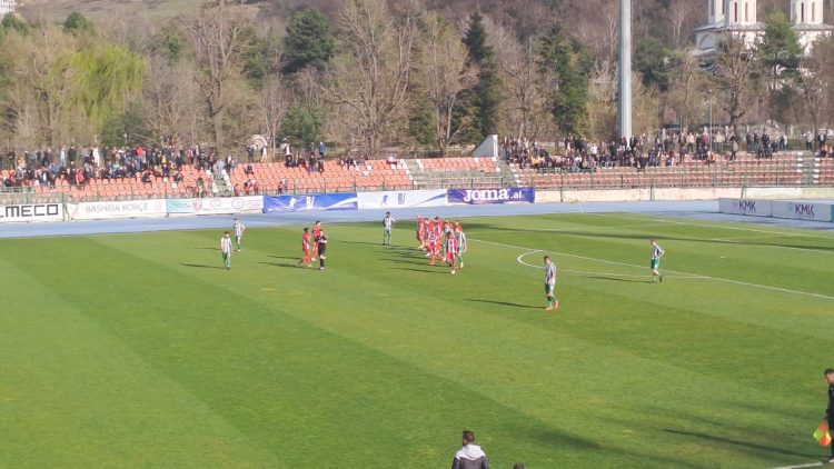 “Ujqërit” e Skënderbeut fitojnë duke “shqyer” Apoloninë