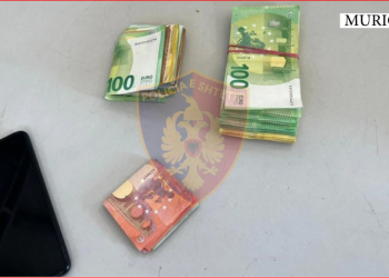 Kapet me mbi 11 mijë euro të padeklaruara, arrestohet 58-vjeçari