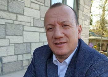 Tërhiqet nga gara kandidati i Alibeajt për bashkinë e Korçës