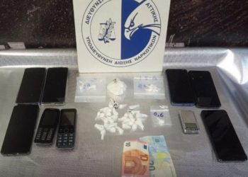 Pranga 4 shqiptarëve në Athinë, mes tyre një 33-vjeçare