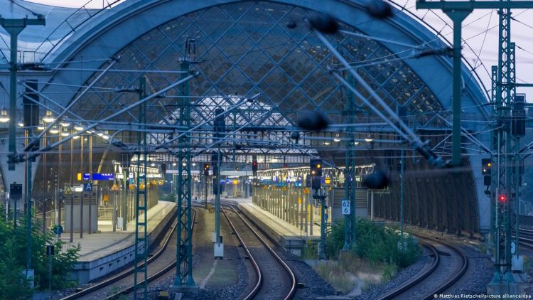 Grevë në të gjithë vendin, paralizohet Gjermania