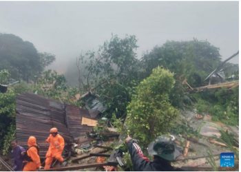 Njëmbëdhjetë të vdekur nga rrëshqitjet e dheut në këtë shtet