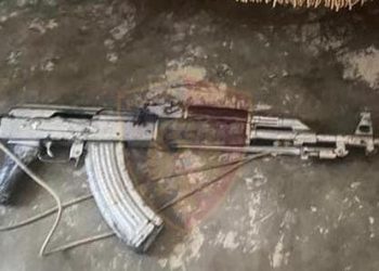 Armë dhe municione në banesë, prangoset 31-vjeçari në Durrës