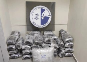Kapen 67 kg marijuanë në kufirin greko-shqiptar, 2 në pranga