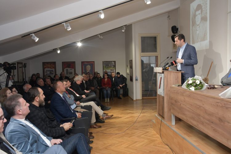 Në ITSHKSH përkujtohet në 70-vjetorin e lindjes publicisti shqiptar