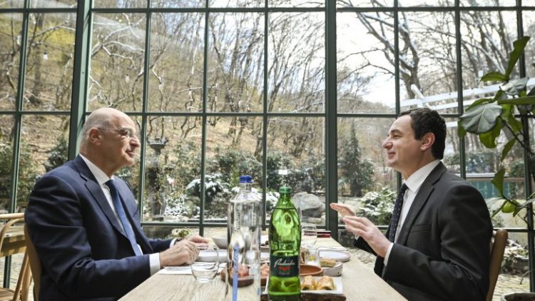 Drekojnë së bashku, Kurti i kërkon Dendias mbështetje për Kosovën