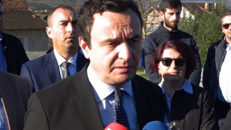 Kurti homazhe në Krushë: Të sigurojmë të ardhmën për brezat e rinj