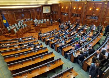 Kuvendi braktiset nga partitë opozitare