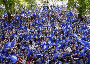 Tifozët duan që legjenda e futbollit të jetë kryeministër