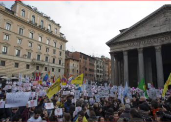 Melone kundër regjistrimit të fëmijëve të çifteve LGBTQ