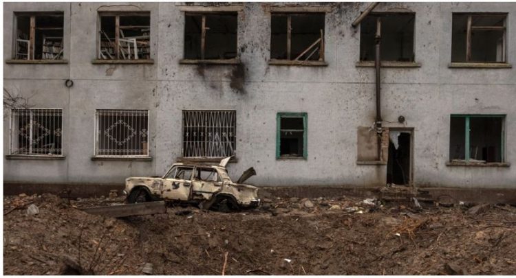 Rusia vazhdon të bombardojë, vret 4 civilë