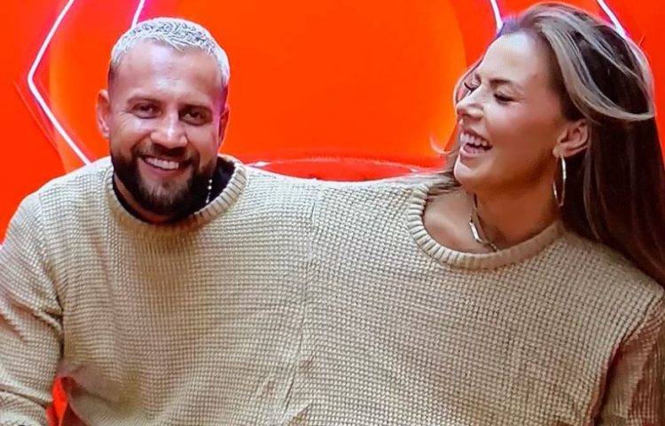 Luizi dhe Olta të veshur me një bluzë: O Dori, si e duron…