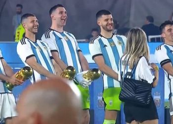 Kot nuk thonë “budallait, hapi rrugën”