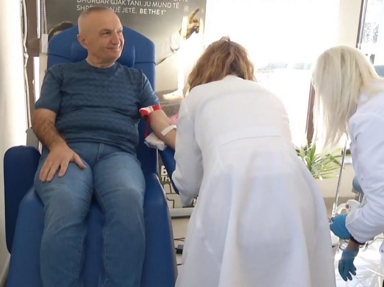 Meta dhuron gjak, i bën thirrje rinisë të bëhen vullnetarë