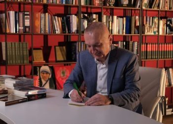 7 Marsi, Meta dhuron 50 libra për shkollën ‘Azem Bejta’ në Prekaz