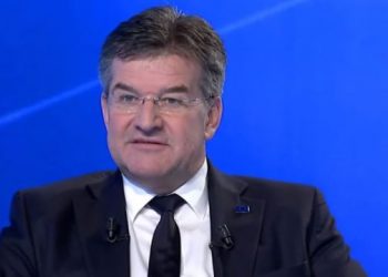 Lajçak jep detaje se ku do të mbahet takimi Kosovë-Serbi