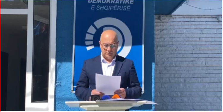 Djegia e plehrave pranë Shkumbinit, PD kërkon arrestimin e Llatjes