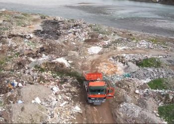 Plehrat digjen buzë Shkumbinit, Kumbaro: Nuk i kam parë