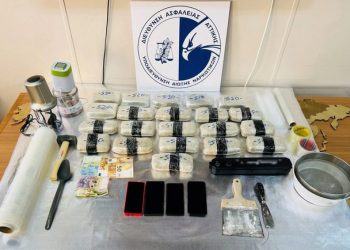 Arrestohen 2 shqiptarë në Athinë, kapen me 10 kg heroinë